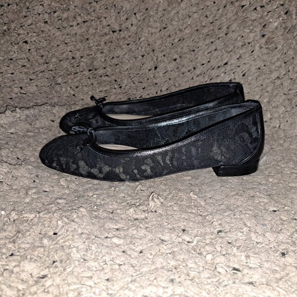 STUART WEITZMAN-Arabella Ballet Flats-Black Lace Fabric/Leather-Sz 7.5-Excellent - Picture 2 of 7